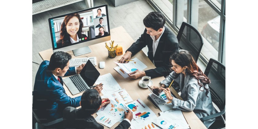 How Global Teams Stay Connected With eSIM Based Mobility How Global Teams Stay Connected With eSIM Based Mobility