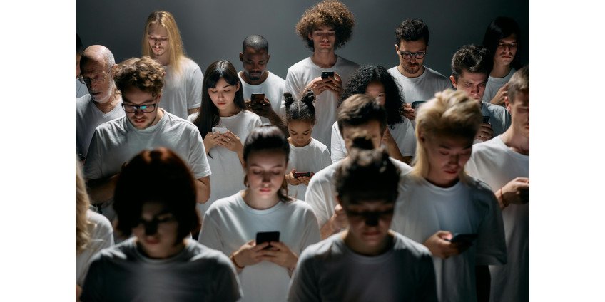 Navigating Wireless and Mobile Trends: The Future Unleashed